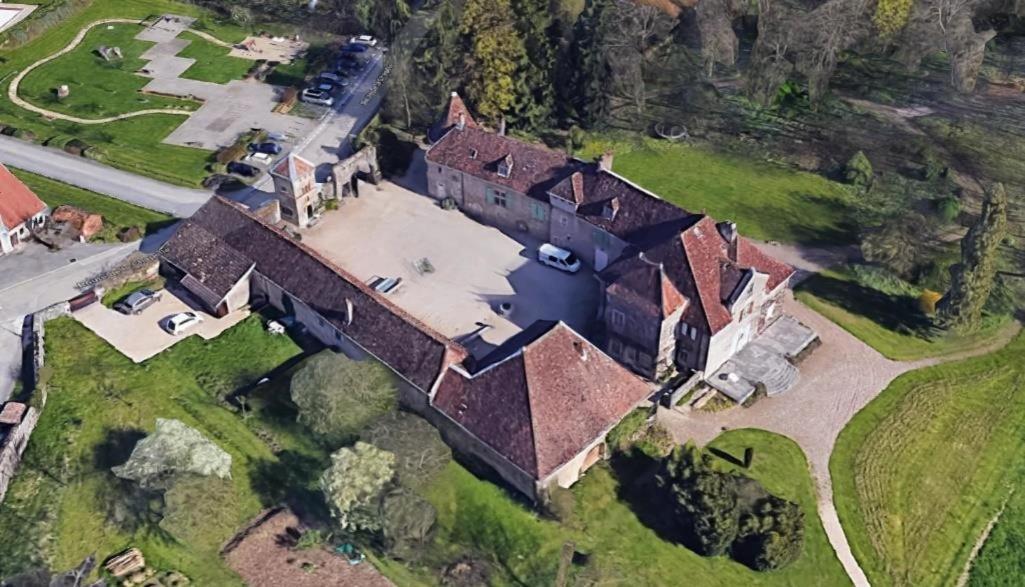 Au Chateau Apartment Miserey-Salines Bagian luar foto